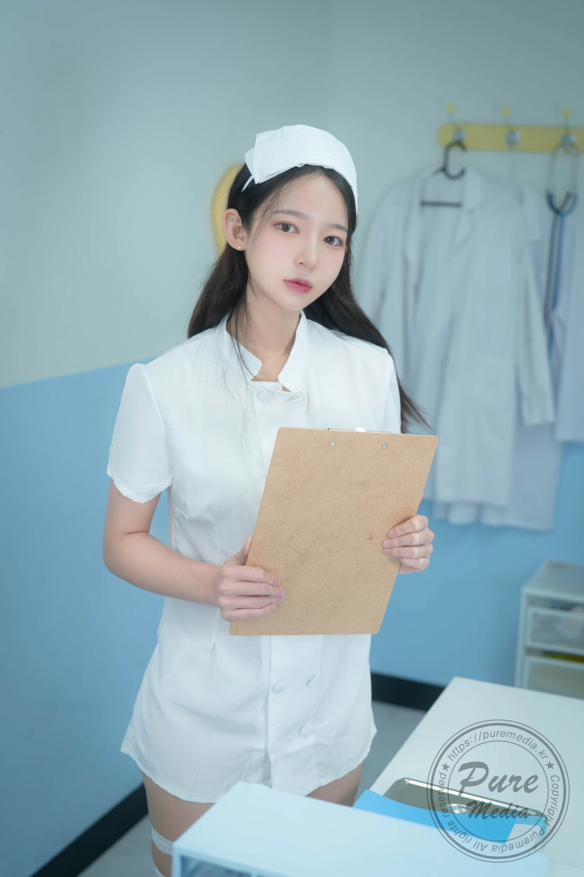 Pure Media Vol.334 Yeha윤예하：诊室场景里的护士服写真
