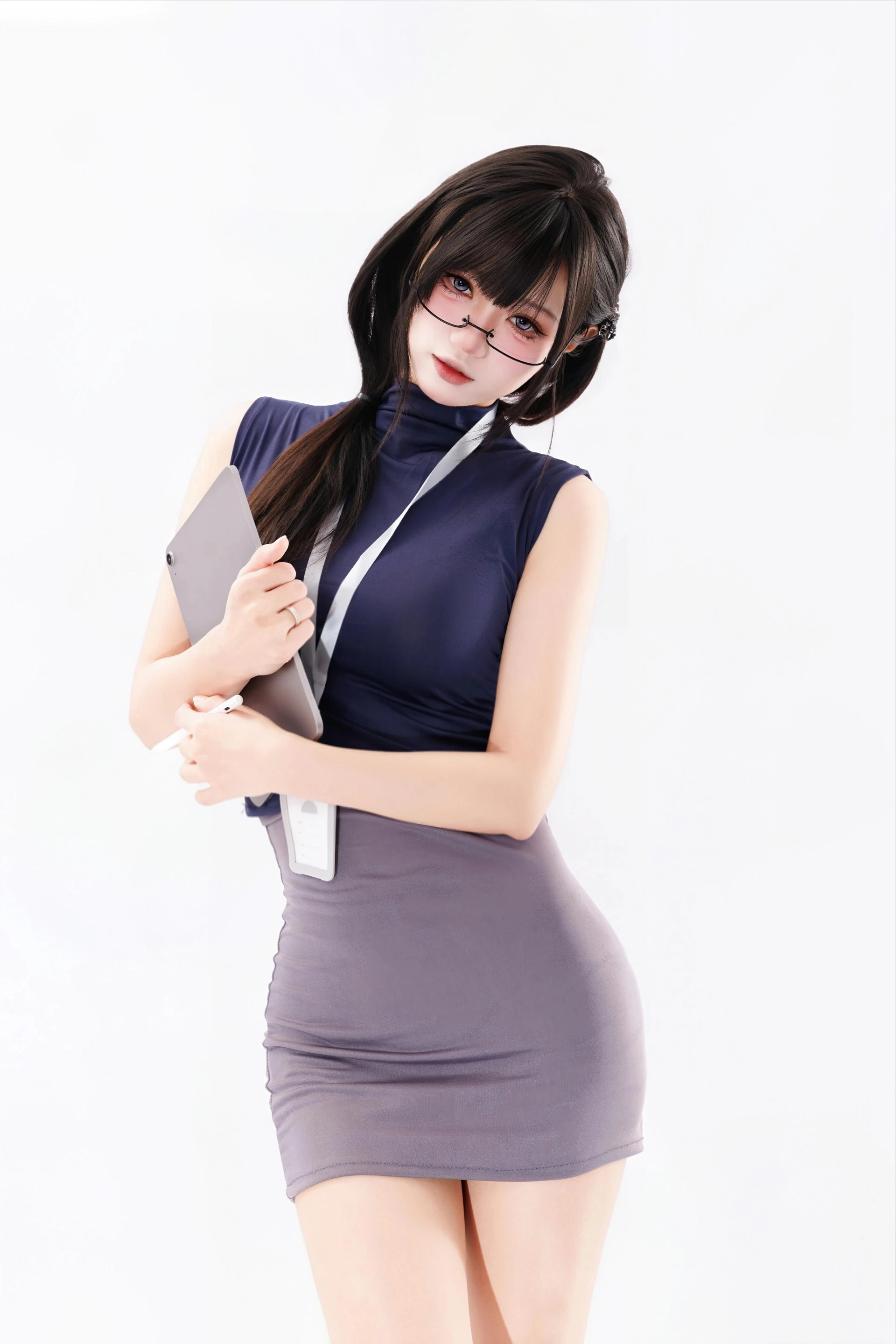 柒柒要乖哦《御姐居家四件》：眼镜工牌的御姐通勤写真插图2